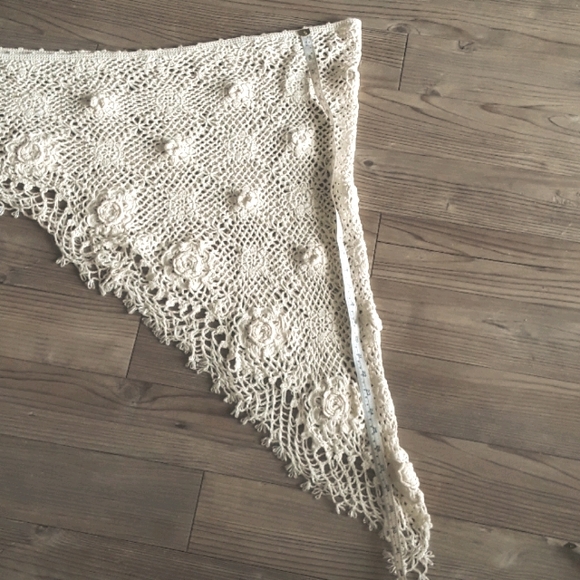 NANETTE LEPORE vintage crochet shawl - Picture 7 of 7